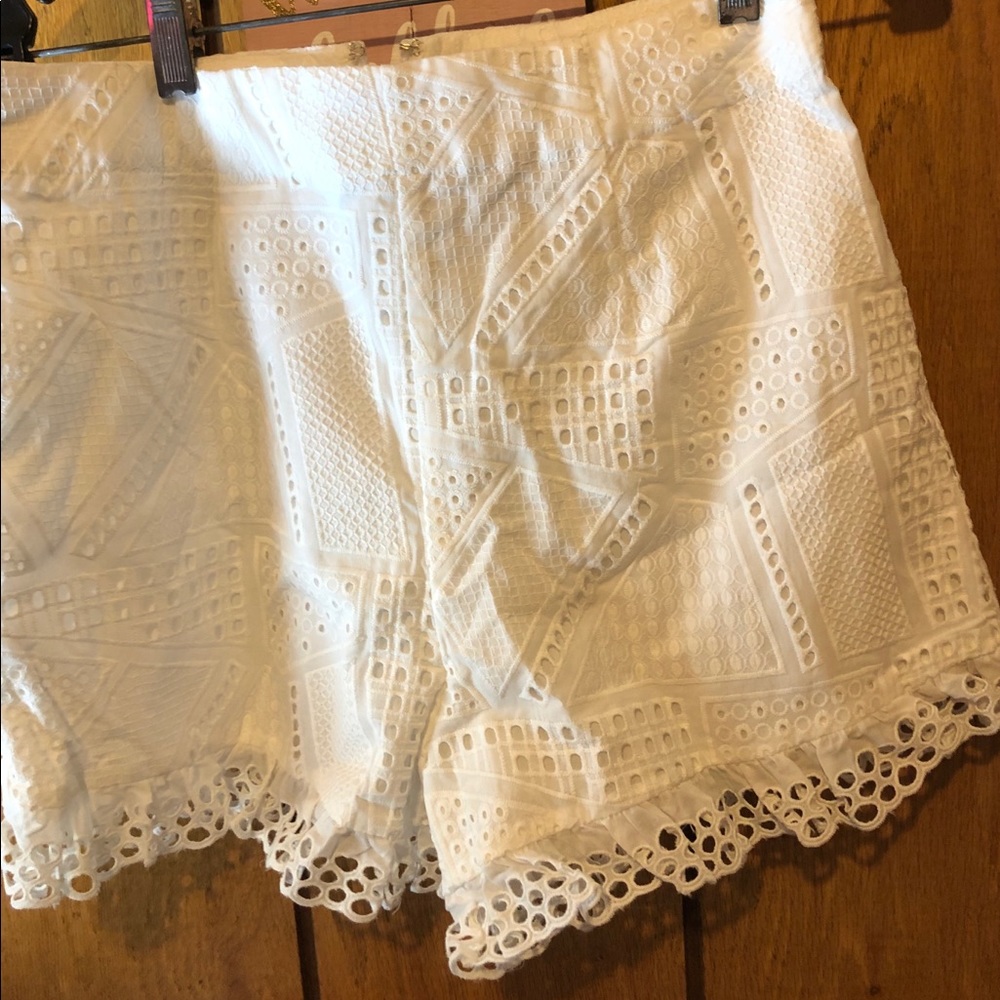 NWT.  The Mercer,  L’Academie shorts. Size medium